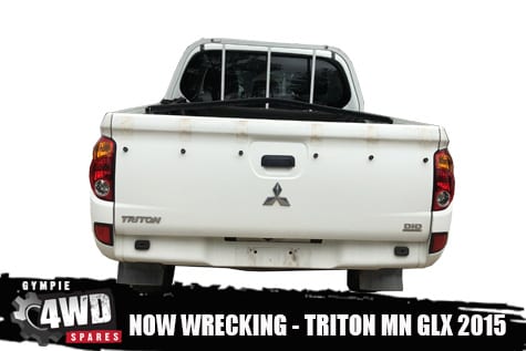 Mitsubishi Triton MN GLX 2015 Model 4x4 Now Wrecking - Image 11