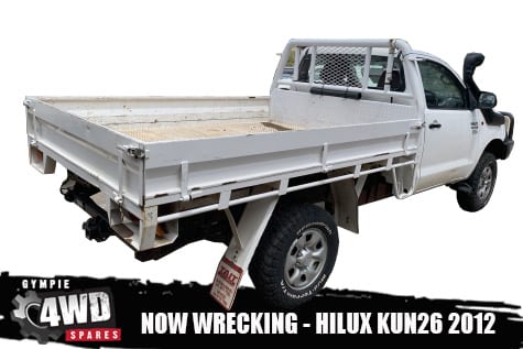 Wrecking Toyota Hilux KUN26 2012 Model - Image 3