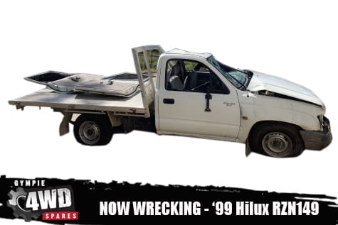 Toyota Hilux 2WD now fully dismantled - Image 8