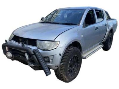 Mitsubishi Triton MN Dual Cab 4x4 Wrecking now
