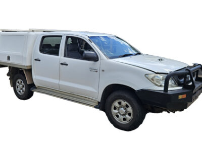 Toyota Hilux KUN26 4x4 wrecking