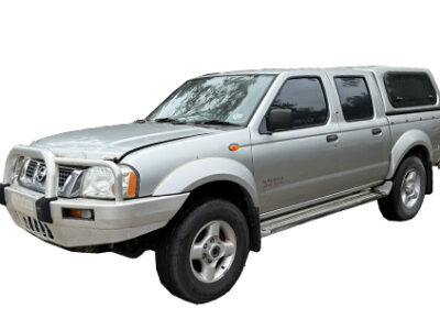 Nissan Navara ZD30 4x4 wrecking