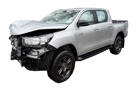 Now wrecking this 2025 model Hilux - low kms engine, auto
