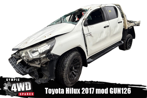 2017 Toyota Hilux 4x4 wrecking GUN126