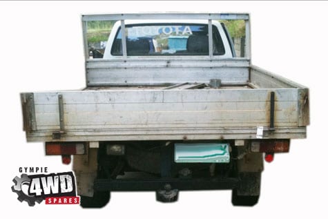 Toyota Hilux RN105 Single Cab 4x4 now dismantled - Image 3