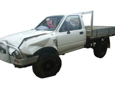 Toyota Hilux LN106 4x4 - Now Wrecking
