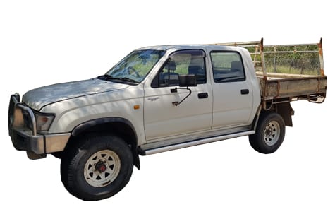 Toyota Hilux RZN16R 1998 Model 4x4 Wrecking