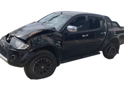 Mitsubishi Triton MN 2014 Model Now Wrecking