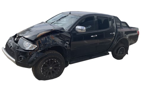Mitsubishi Triton MN 2014 Model Now Wrecking